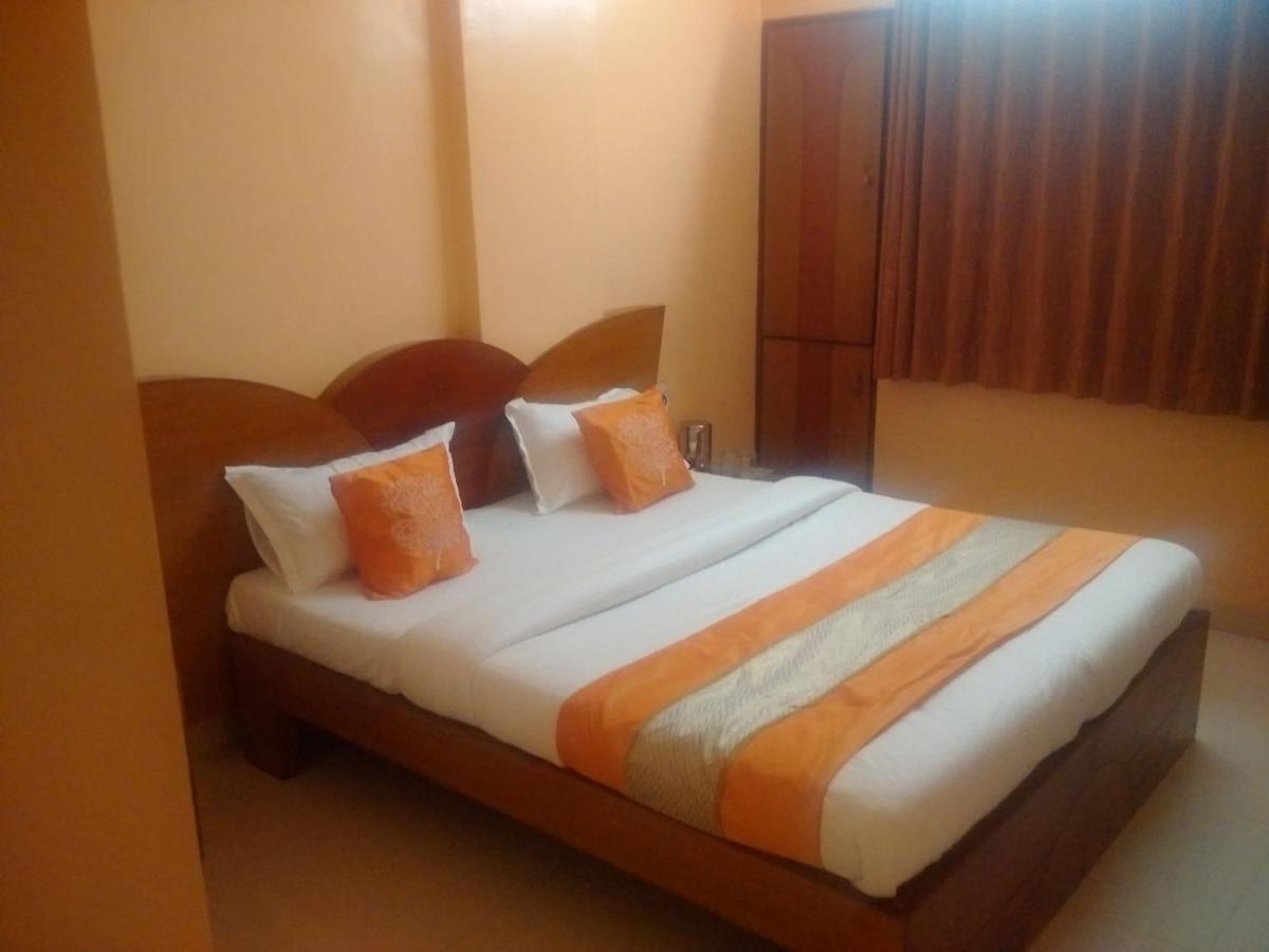 Suraj Hotel Pune Extérieur photo